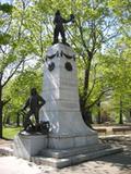 Monument de Louis Hébert. Vue avant