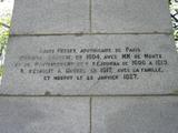 Plaque du monument de Louis Hébert. Vue avant