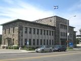 Palais de justice de Rimouski. Vue latérale