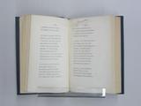 Livre (Recueil de poésies). Intérieur de l'imprimé avec signature
