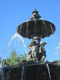 Fontaine de Tourny. Détail. Vue avant