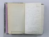 Livre (Ionteri8eienstag8a ne tsiatag ori8atogenton ogonha). Intérieur de l'imprimé avec notes manuscrites