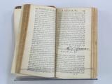Livre (Consolations de Sénèque à Marcia, à Helvia sa mère, et à Polybius). Intérieur de l'imprimé avec signature
