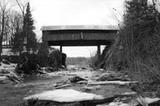 Pont de la Frontière. Vue latérale