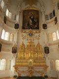 Vue générale du maître-autel dans le choeur de la chapelle