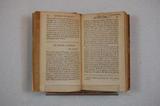 Livre (Oeuvres complètes de Boileau Despréaux : contenant ses poésies, ses écrits en prose, sa traduction de Longin, ses lettres à Racine, à Brossette, et à diverses autres personnes... (Tome III)). Intérieur de l'imprimé avec signature