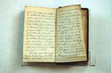 Livre (Josephi Scaligeri IVL. Caes. F. Ausonia-narum lectionum libri duo : ad optimum & eruditisimum virum elium vinetum santonem). Notes manuscrites à la fin du livre