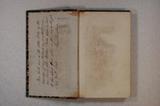 Livre (Résumé d'un cours élémentaire de géographie physique : autorisé par l'université pour l'enseignement de cette partie de l'histoire naturelle). Notes manuscrites au début du livre