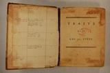 Livre (Traité de la loi des fiefs : qui a toujours été suivie en Canada depuis son établissement, tirée de celle contenue en la Coûtume de la Prévôté et Vicomté de Paris, à laquelle les Fiefs et Seigneuries de cette Province sont assujettis, en vertu de leurs titres primitifs de Concession, et des Edits, Reglemens (sic), Ordonnances et Déclarations de sa Majesté tres Chrétienne, rendus en conséquence; et des diferens Jugemens d'Intendans rendus à cet égard, en vertu de la Loi des fiefs, et des dits Edits, Reglemens, Ordonnances et Declarations, Traité utile à tous les Seigneurs de cette Province, tant nouveaux qu'anciens Sujets, aux juges et au Receveur-général des Droits de sa majesté). Page de titre