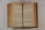 Livre (Les quarante fauteuils de l'Académie française, 1634-1886). Intérieur de l'imprimé avec signature