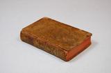 Livre (Lettres de Madame la comtesse de la Rivière, à Madame la baronne de Neufpont, son amie : contenant les principaux évènemens de sa vie, de celle de ses enfans, & de quelques-uns de ses parens ; avec beaucoup de nouvelles & d'anecdotes du règne de Louis XIV, depuis l'année 1686 jusqu'à l'année 1712 (Tome I)). Extérieur de l'imprimé