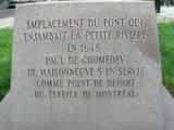 Plaque du point de départ du terrier de Montréal. Vue avant