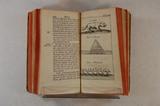 Livre (Histoire de la Louisiane : contenant la découverte de ce vaste pays, sa description géographique, un voyage dans les terres, l'histoire naturelle, les moeurs, coûtumes & religion des naturels, avec leurs origines, deux voyages dans le nord du nouveau Mexique, dont un jusqu'à la mer du Sud, ornée de deux cartes & de 40 planches en taille douce (Tome I)). Intérieur de l'imprimé avec illustrations