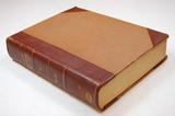 Livre (Dictionnaire de la langue française : contenant ... la nomenclature ... la grammaire ... la signification des mots ... la partie historique ... l'étymologie (Tome II)). Extérieur de l'imprimé