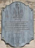 Plaques du monument du Sacré-Coeur. Vue avant