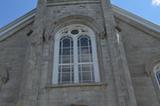 Église de la Sainte-Trinité. Vue de détail fenêtre