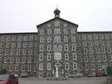 Ancien couvent de la congrégation des Soeurs de Notre-Dame du Saint-Rosaire. Vue avant