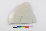 Fragment d'assiette. Face externe