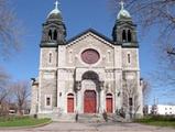 Ancienne église de Sainte-Cécile. Vue avant