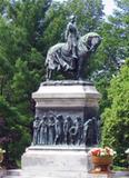 Monument de Sainte-Jeanne-d'Arc. Vue avant