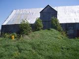 Grange-étable. Garnaud sur mur gouttereau nord. Vue arrière