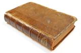 Livre (An historical review of the constitution and government of Pensylvania [sic] : from its origin, so for as regards the several points of controversy, which have, from time to time, arisen between the several Governors of that province, and their several assemblies). Extérieur de l'imprimé