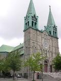 Église du Très-Saint-Nom-de-Jésus. Vue latérale