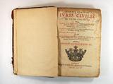 Livre (Fontes quatuor juris civilis in unum collecti...). Page de titre