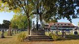 Calvaire du cimetière de Sainte-Hélène-de-Breakeyville