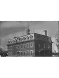 Ancien couvent de Saint-Charles-de-Bellechasse. Vue éloignée de la façade sud et du profil est du couvent Saint-Charles, vers 1900