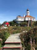 Phare des Îles-du-Pot-à-l'Eau-de-Vie. Vue générale