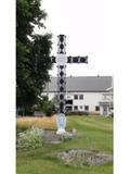 Croix de chemin. Vue d'ensemble