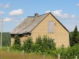 Maison de la route des Abénaquis. Maison abandonnée. Vue latérale