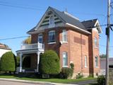 Maison Strutt