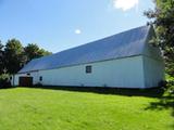 Grange-étable du manoir seigneurial de Beaumont. Vue arrière