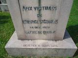 Monument aux victimes de l'hospice Saint-Charles, 14 décembre 1927