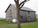 31, 3e Rang Est (avec hangar et bâtiment de ferme). Bâtiment de ferme. Vue avant