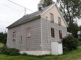 132, route Saint-Jean-Baptiste. Vue arrière