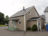 10, avenue Beaudry (avec garage). Vue avant