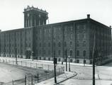 L'usine Macdonald Tobacco, rue Ontario, vers 1940