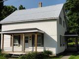 1019, avenue Principale, Vue avant