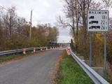 Pont de la rivière des Mères. Vue générale vers le sud avec les approches.