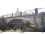 Pont du ruisseau du Cimetière. Vue générale profil est