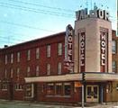 Ancien Hôtel Val-d'Or. Vue générale vers 1950.