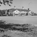 Arvida, Chicoutimi - Édifices commerciaux - Vue extérieure / Omer Parent - 1950