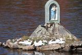 Vierge à l'enfant sur l'eau