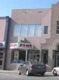 883, 3e Avenue. Vue avant