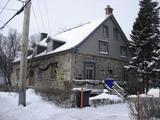 330, rue Sainte-Anne. Vue d'angle - droit