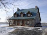 4694, route Marie-Victorin. Vue d'angle droit