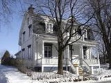 163-165, rue Sainte-Anne. Vue d'angle gauche